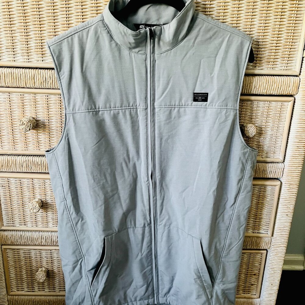 Like New "Top of the Line" Travis Mathew Vest - Size Medium, Color Heather Gray